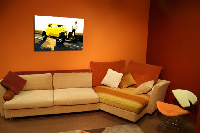 Depiction of Graffiti1 on a drawing room wall.