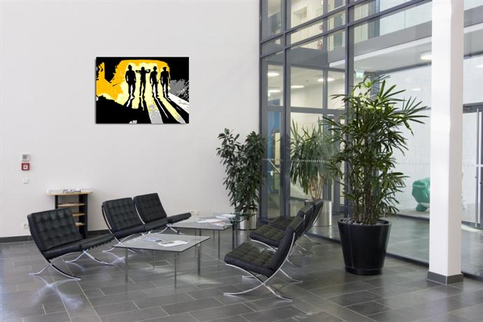 Depiction of Orange1 on a drawing room wall.