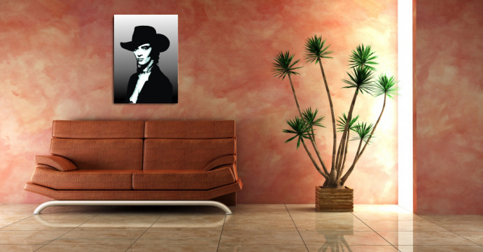 Depiction of che3 on a drawing room wall.